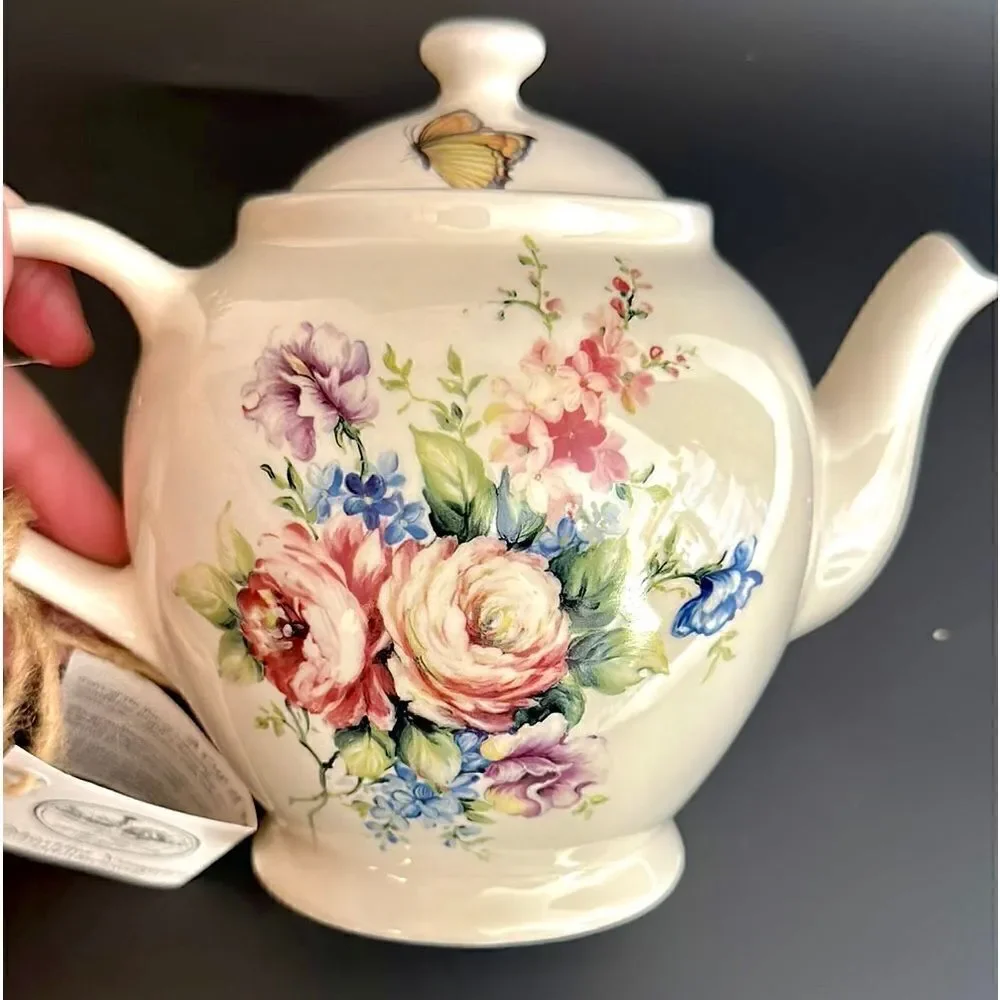 NEW Lily Creek Martha Vaughn Collection A Cup of Memories Teapot Floral